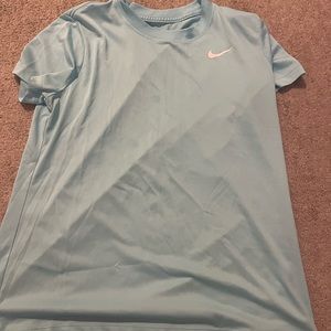 Women Nike Shirt Medium